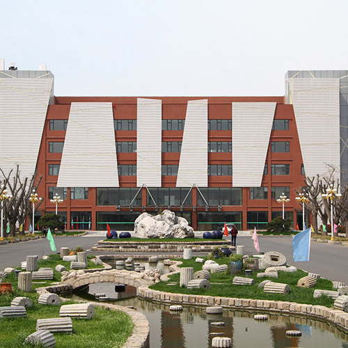 常州市金坛区金沙高级中学